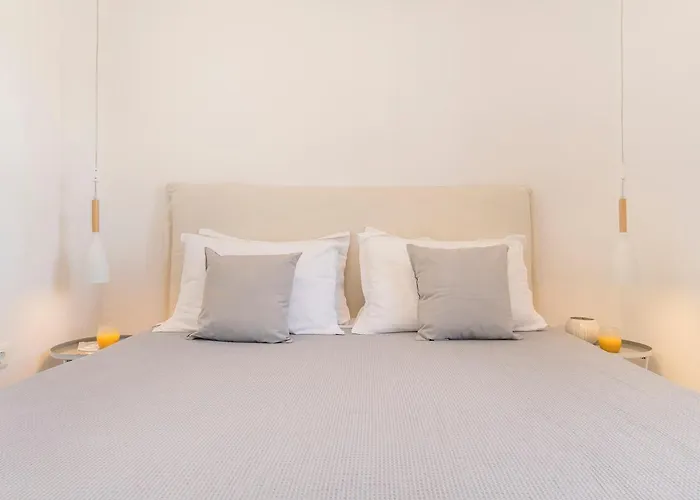 Apartment Cozy Brand New In The Heart Of *